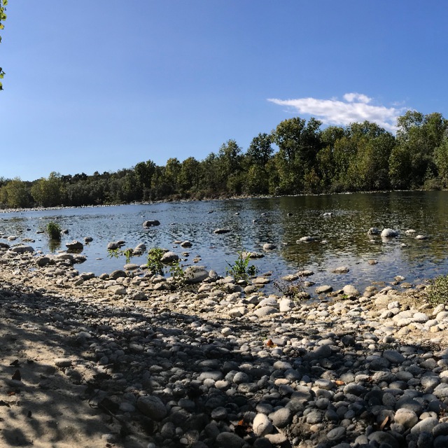Nudismo fiume Ticino